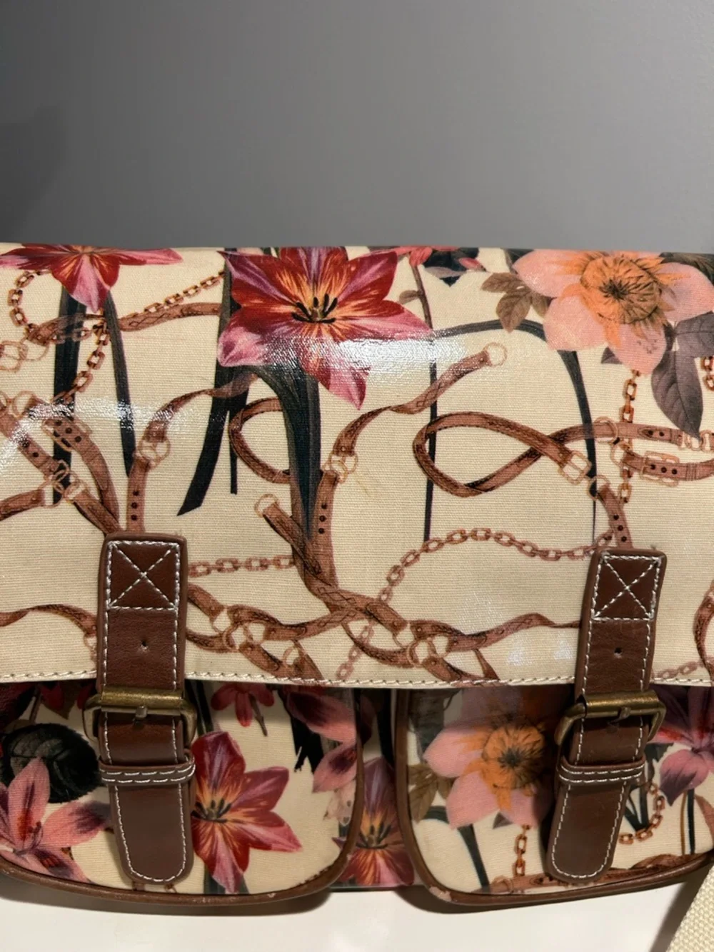 LYDC London Floral Chain Print Coated Canvas Flap Messenger Shoulder Bag NWOT - Picture 7 of 9